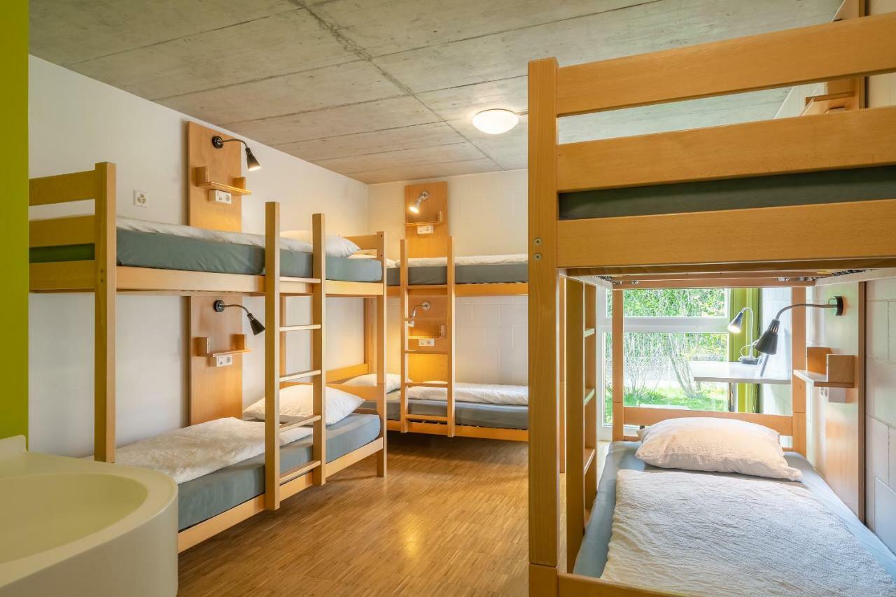 6-Bed Room,1334534390:JPEG
